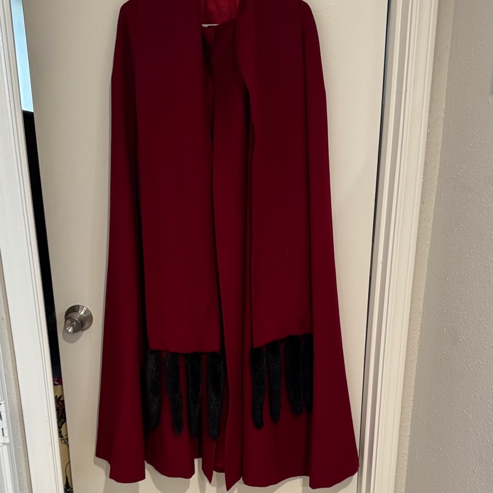 Vintage Cest Simone Elegant Red Cape with Black Fringe